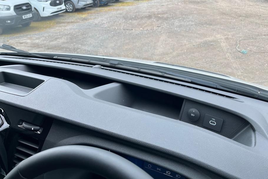 Used Ford E-TRANSIT LC75PZY 25