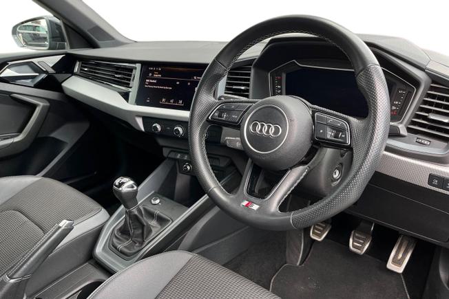 AUDI A1 Photo 6