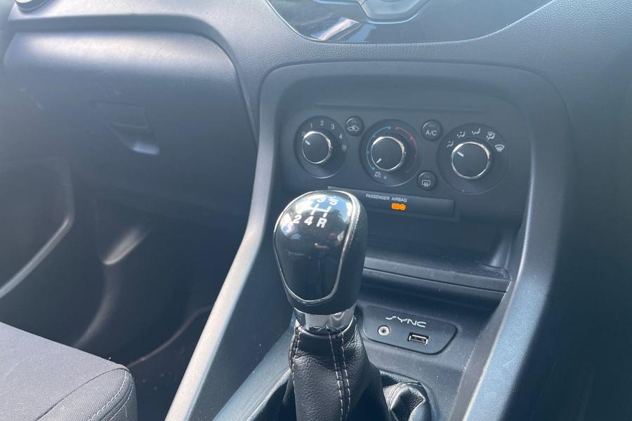 Ford KA+ Photo autoimg-879edd7843f982c62284bece57eaba95621d00c9.jpg