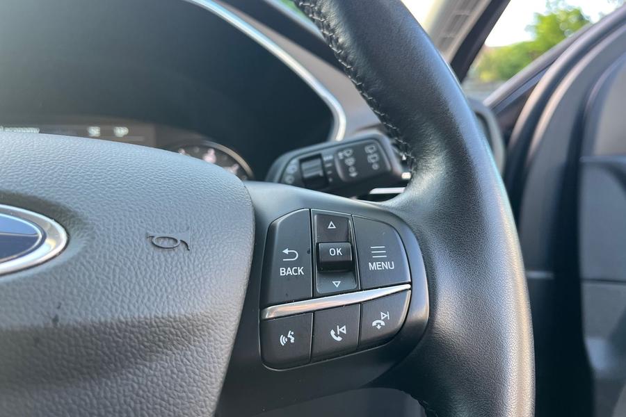 Ford KUGA Photo autoimg-87a36e2713e2ba6064b5ca9976ac515e05753a0c.jpg