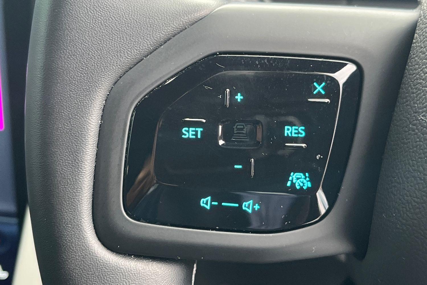 Ford Explorer Photo 32