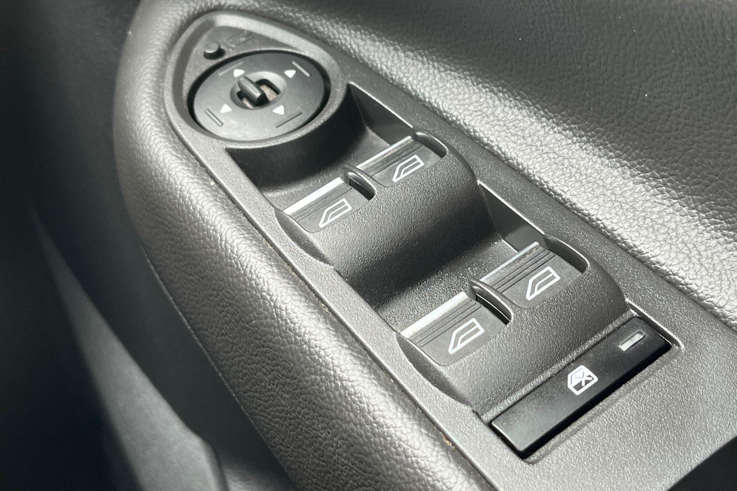 Ford KUGA Photo 15