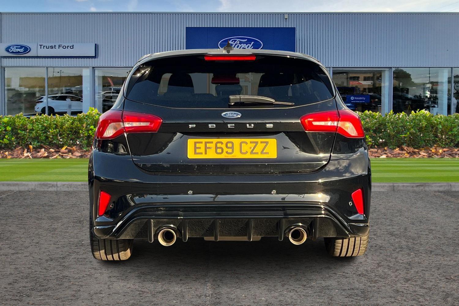 Ford FOCUS Photo 6