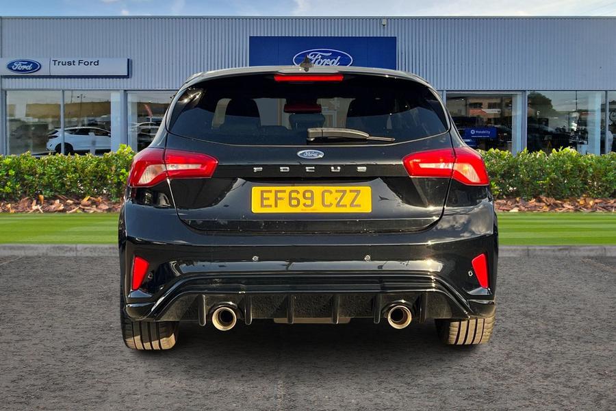 Ford FOCUS Photo autoimg-87abe3238848a7ecb34c81e07da494eae554a14f.jpg