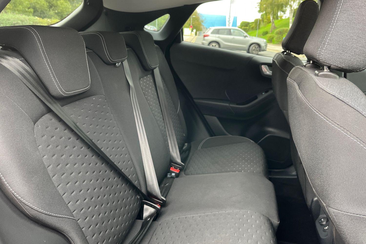 Ford Puma Photo 36