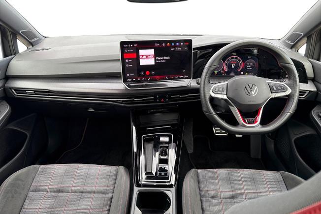VOLKSWAGEN Golf Photo 10