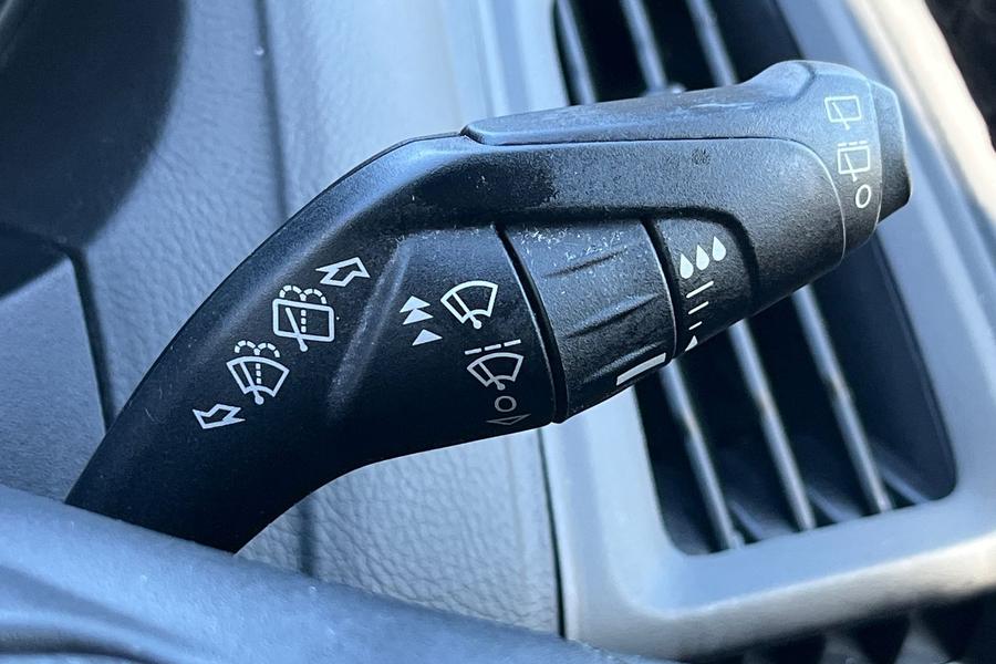 Ford Focus Photo autoimg-87b582d8ded9e869929f83e884f15cea33d6e7ec.jpg