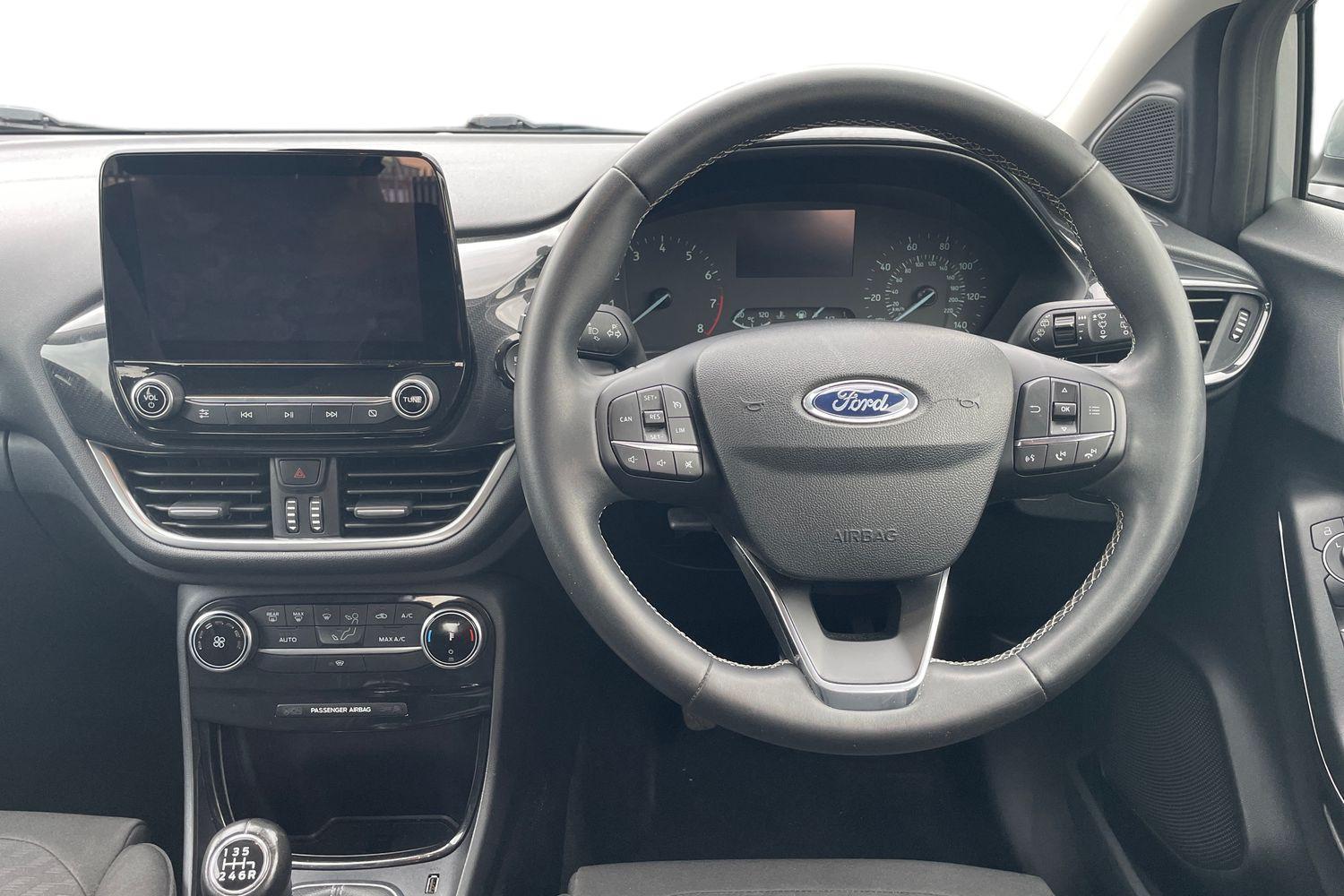 Ford PUMA Photo 10