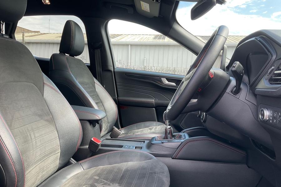 Ford KUGA Photo autoimg-87b8efc45681978b518442c501bcbc4b58153c98.jpg