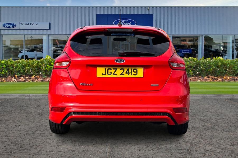 Ford FOCUS Photo autoimg-87bb6d704506ce9dc7894378f385b8a1e7dbf726.jpg