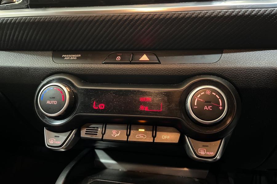Kia STONIC Photo autoimg-87bbaa5999c0a66f7bf382131bd52cedbe954b4c.jpg