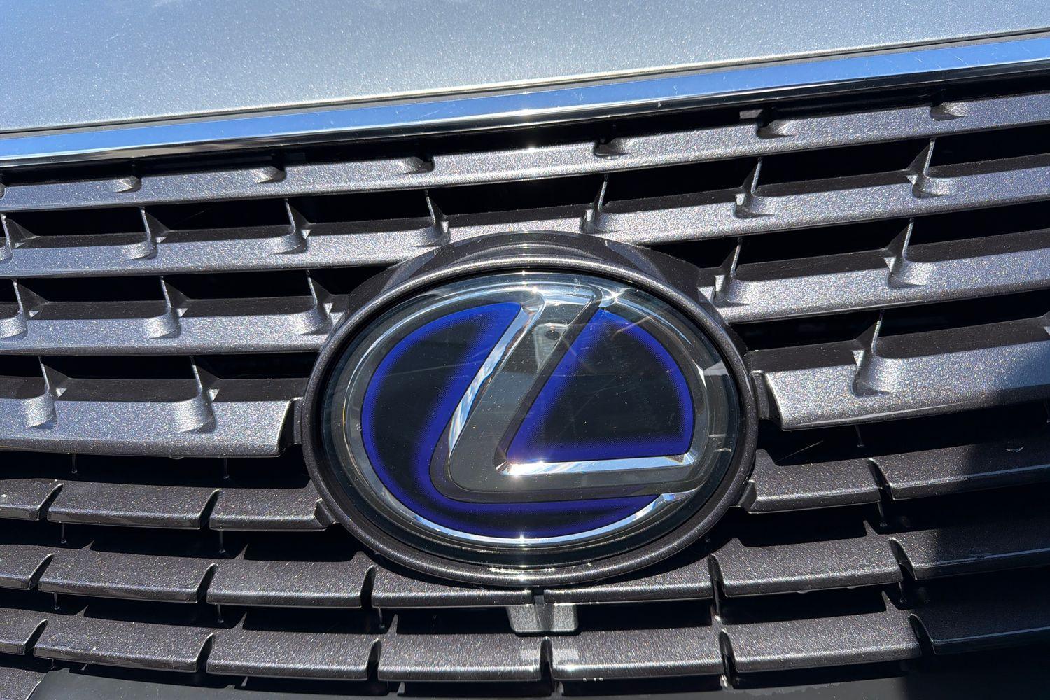 Lexus NX Photo 38