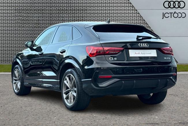 AUDI Q3 Photo 3