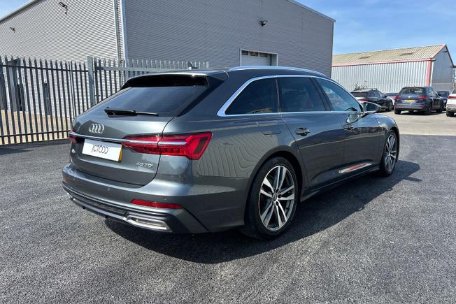 AUDI A6 Avant Photo 24