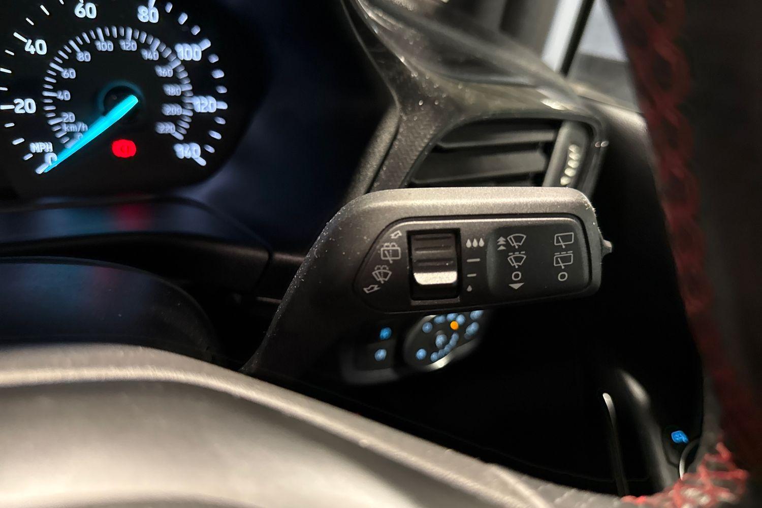 Ford FIESTA Photo 14