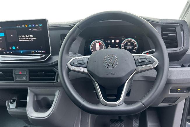 VOLKSWAGEN Crafter Photo 11