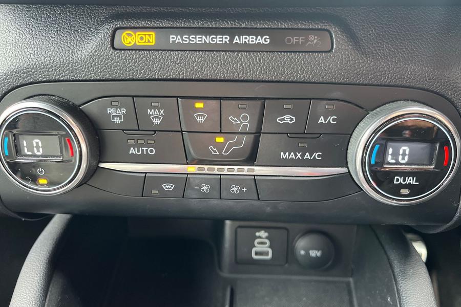 Ford KUGA Photo autoimg-87c33deeb75d39ff9ab0d9b6f603f6542eff3039.jpg