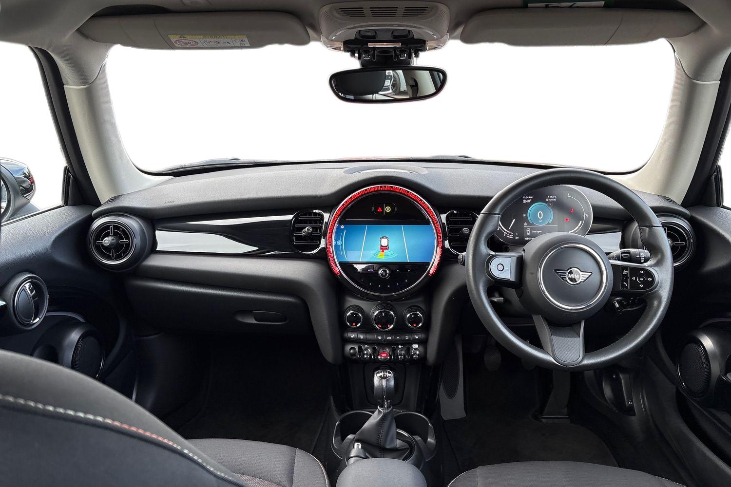 MINI HATCHBACK Photo 9