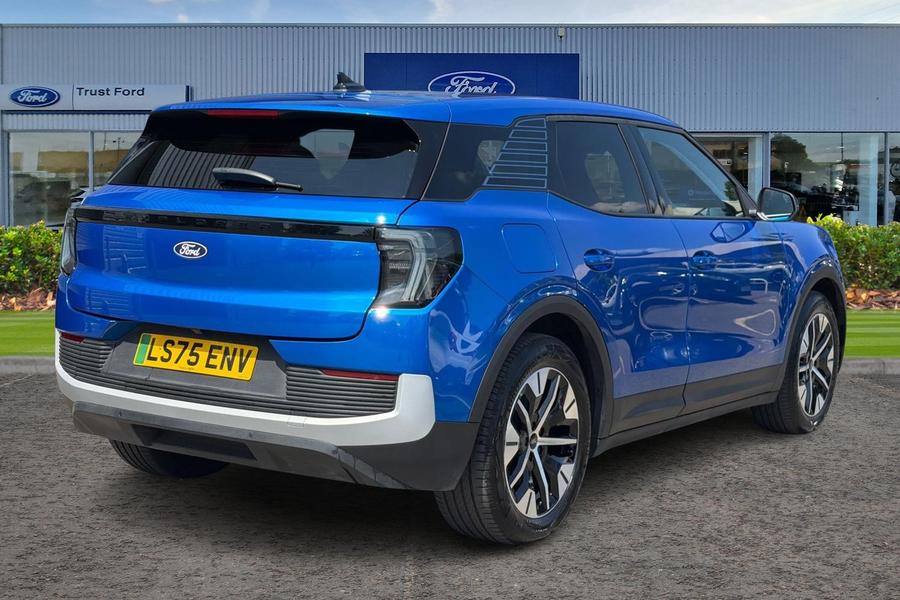 Ford Explorer Photo autoimg-87c68e34a44f2e2bebd9869d5f974e56b9cbfdb0.jpg