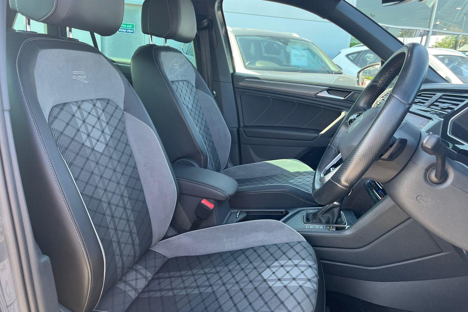 Volkswagen TIGUAN Photo 16