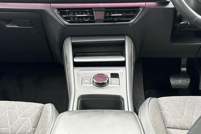 VOLKSWAGEN Tiguan Photo 34