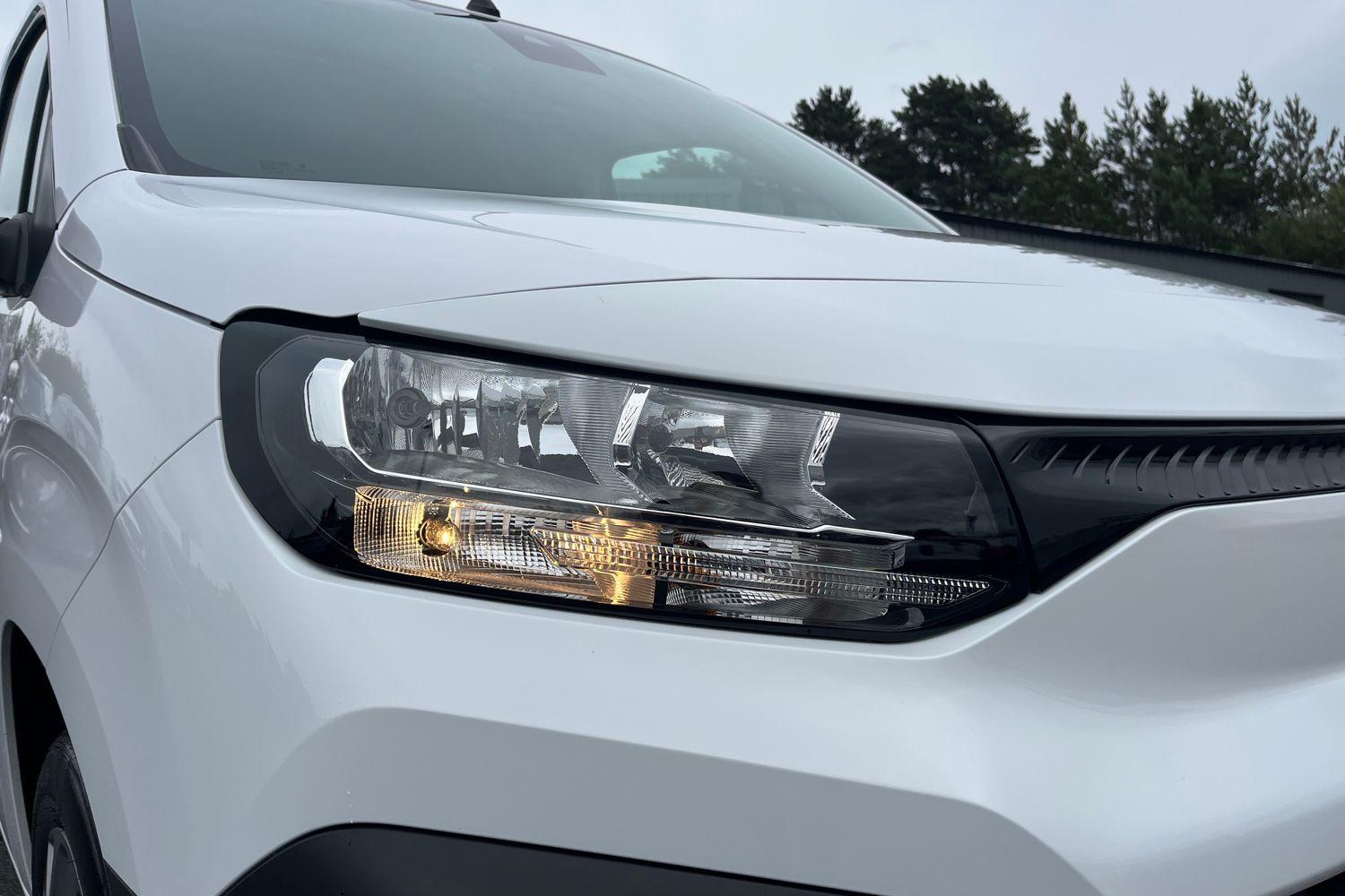 Citroen BERLINGO Photo 38