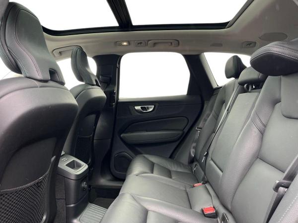 Volvo XC60 Photo autoimg-87cf078dd81b16c6580aab7137784c690d83493b.jpg
