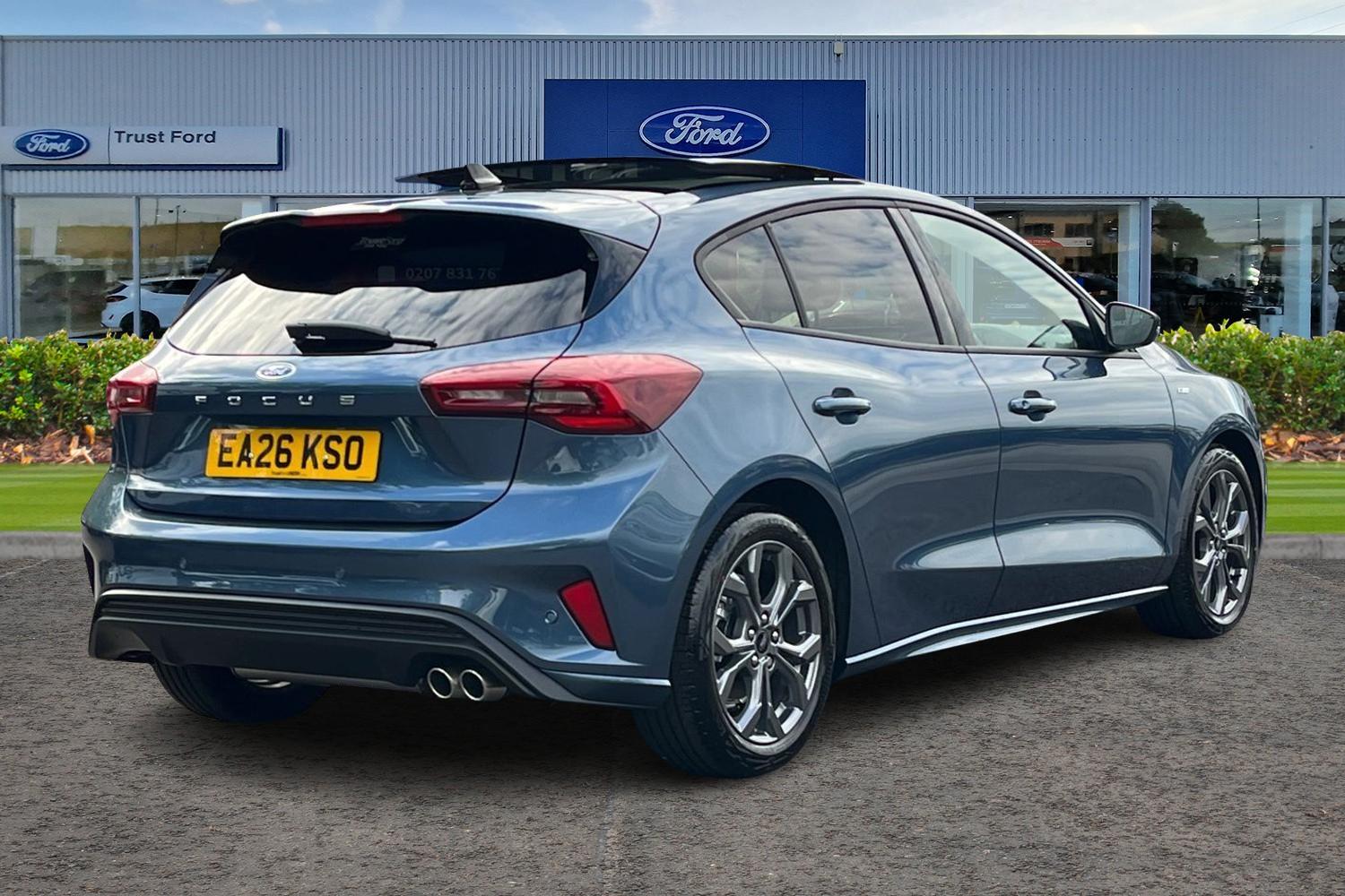 Ford Focus Photo 3