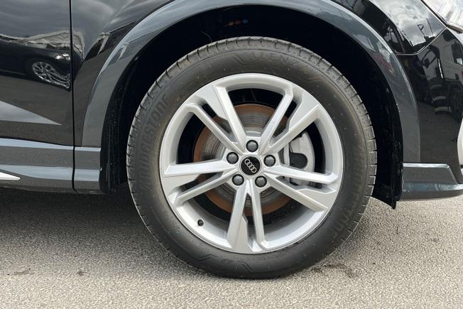 AUDI Q3 Photo 5