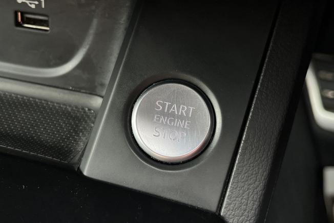 AUDI A4 Photo 43