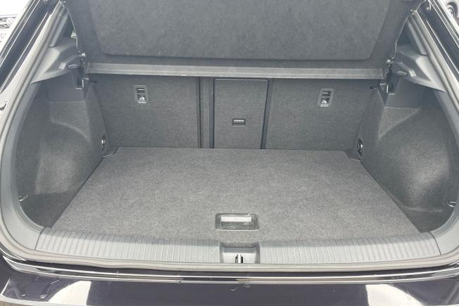 VOLKSWAGEN T-Roc Photo 12