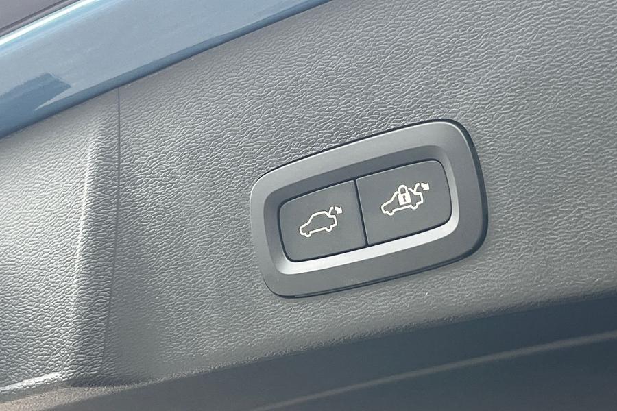 Volvo XC40 Photo autoimg-87e0637090c0871d9437753fb73b98b2b9d8428a.jpg