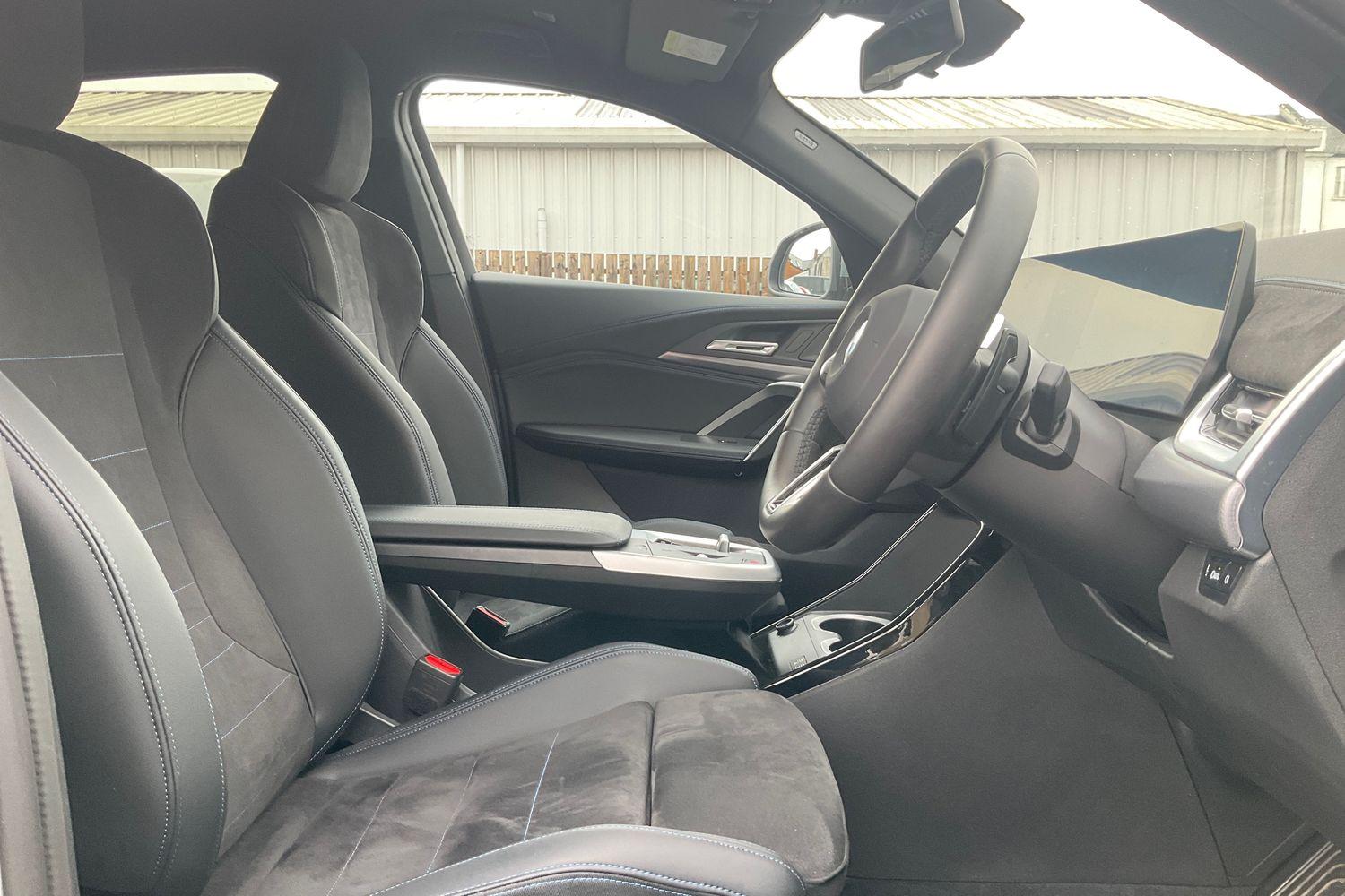 BMW X2 Photo 16
