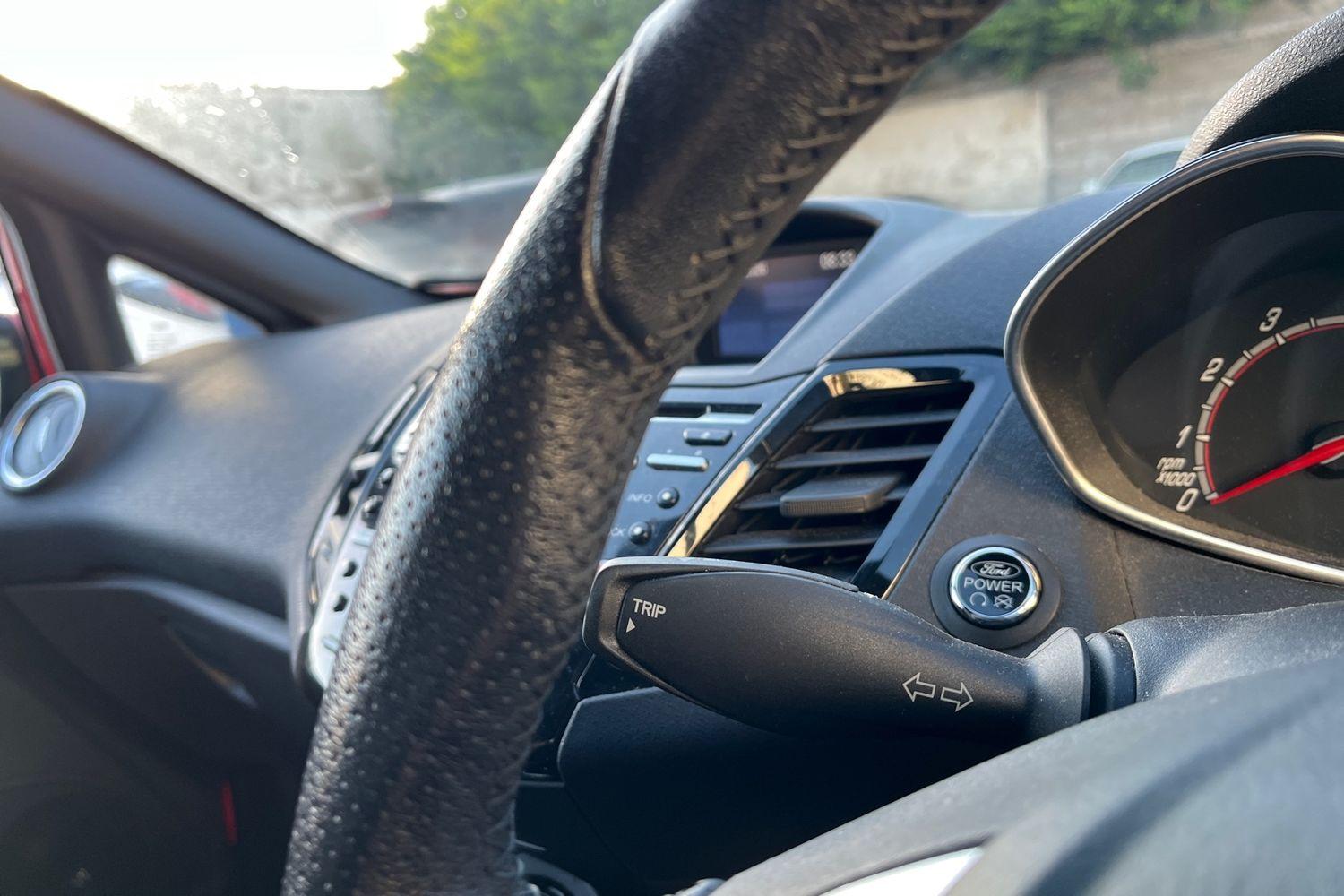 Ford FIESTA Photo 13