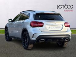 MERCEDES-BENZ GLA Photo 3
