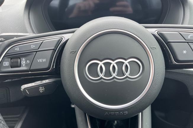 AUDI Q2 Photo 39