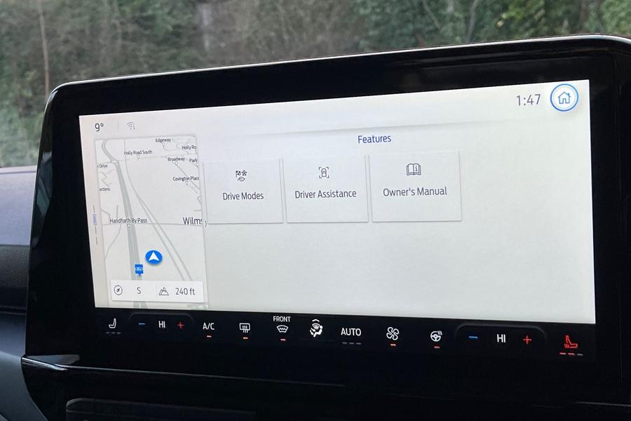 Ford Tourneo Custom Photo autoimg-87ee71f4a3b9e119014b6174f7777b107819030a.jpg