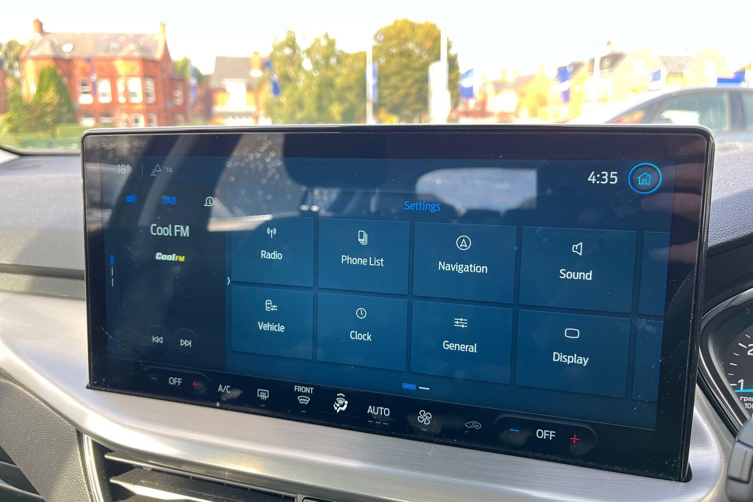 Ford FOCUS Photo 32