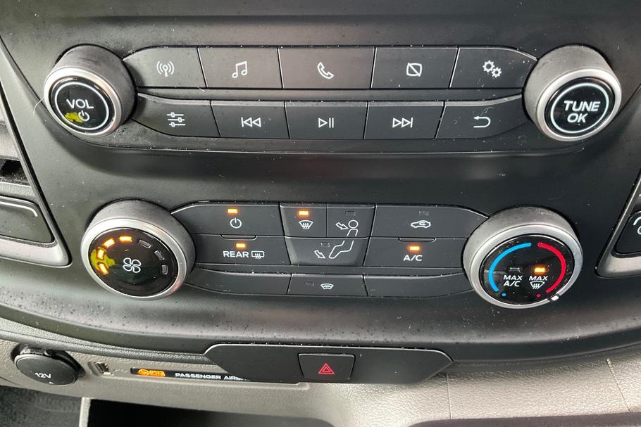 Used FORD TRANSIT WR72CVM 38