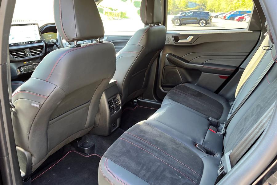 Ford KUGA Photo autoimg-87fdbd85de3979ad2aad689f130b5b9294c5cf17.jpg