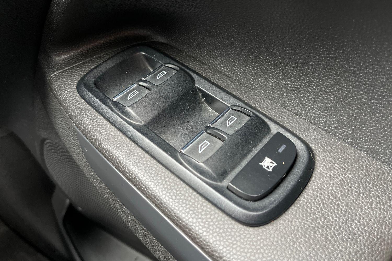 Ford EcoSport Photo 15