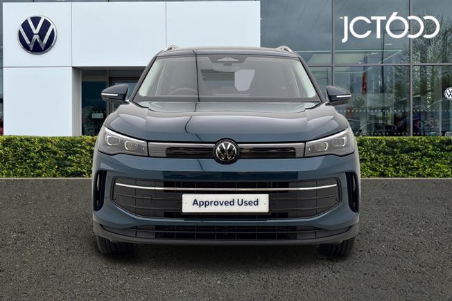 VOLKSWAGEN Tiguan Photo 8