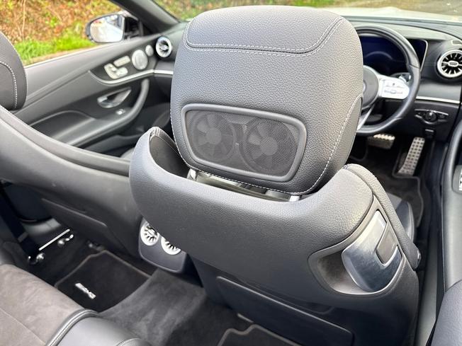MERCEDES-BENZ E Class Photo 25