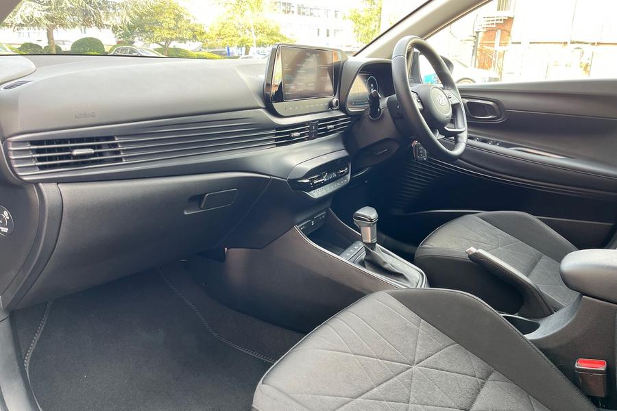 Hyundai BAYON Photo autoimg-8807766c64f747879698b5afbc8f1ee9724edb68.jpg