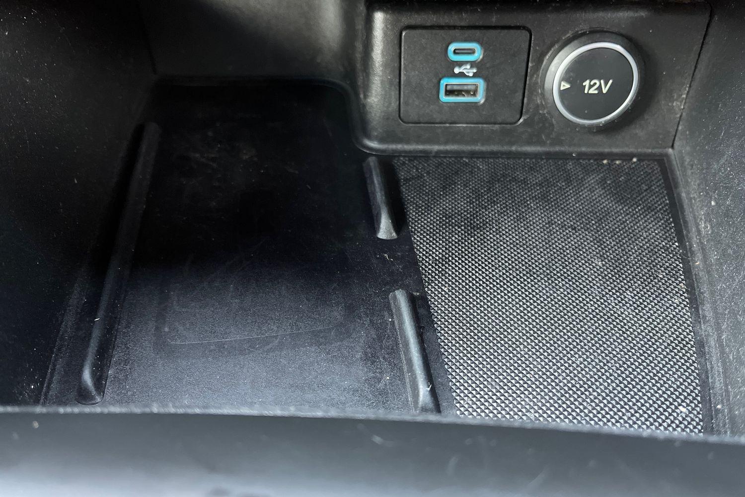 Ford KUGA Photo 30