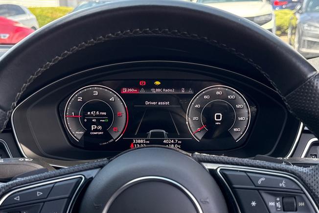 Audi A4 Avant Photo 15