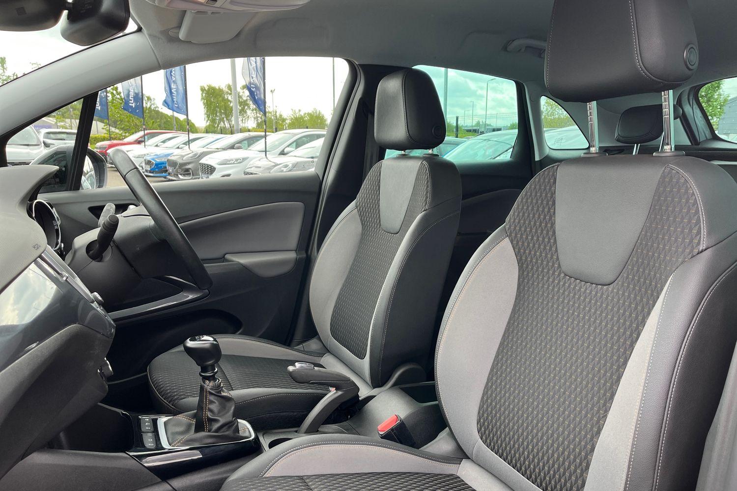 Vauxhall Crossland X Photo 18