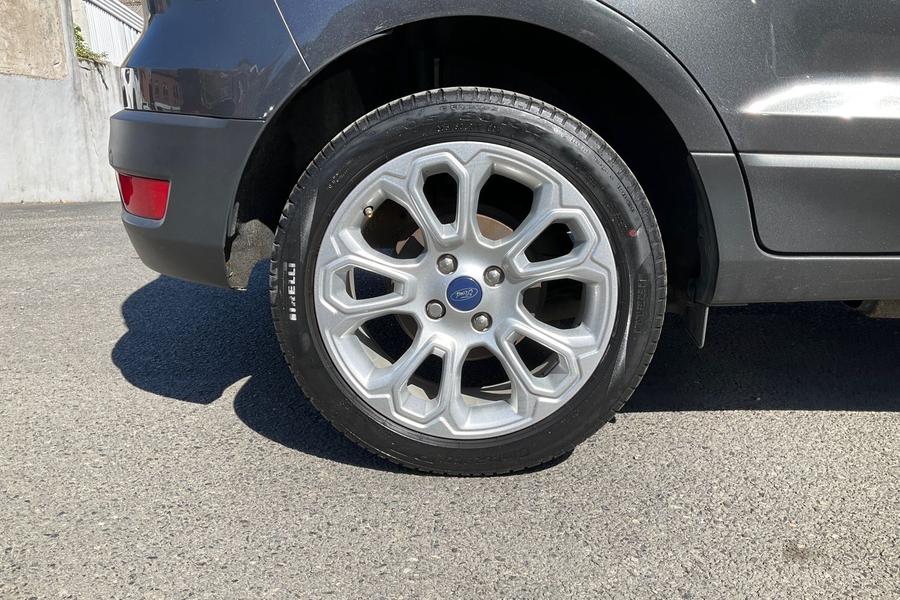 Ford ECOSPORT Photo autoimg-880e0bdd77cc9a95fc22c0dd2e5e705b967d54f0.jpg
