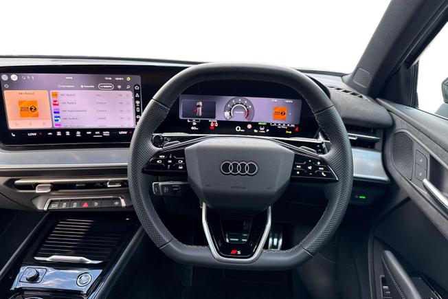 AUDI Q3 Photo 11