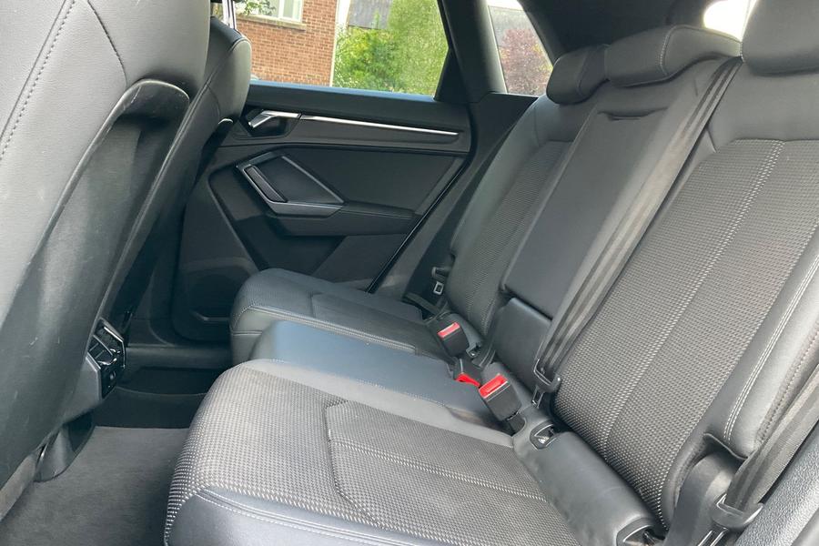 Audi Q3 Photo autoimg-8814f47a9a10581c3260d72f9c7813dd63f82e76.jpg